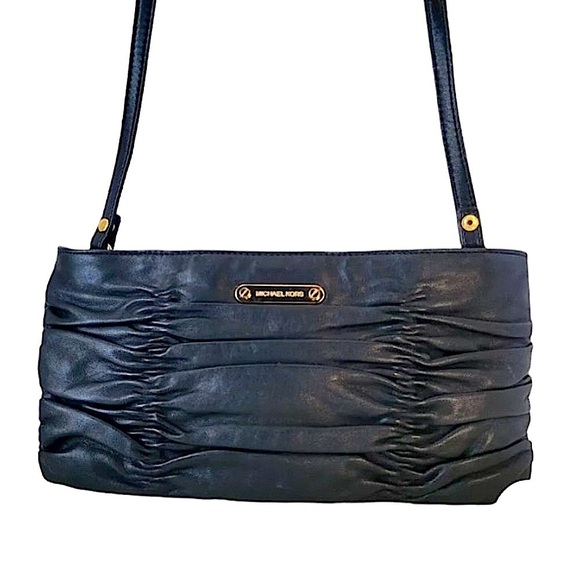 Vintage michael Michael Kors Bag Leather black ruched crossbody Gold Hardware - Picture 2 of 15